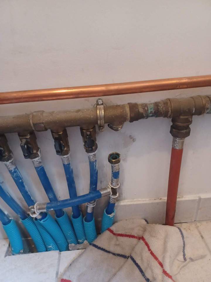 Pose et raccordement tuyauterie Indre-et-Loire