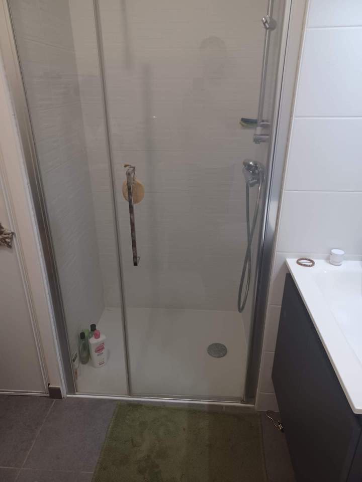 Installation douche moderne Indre-et-Loire